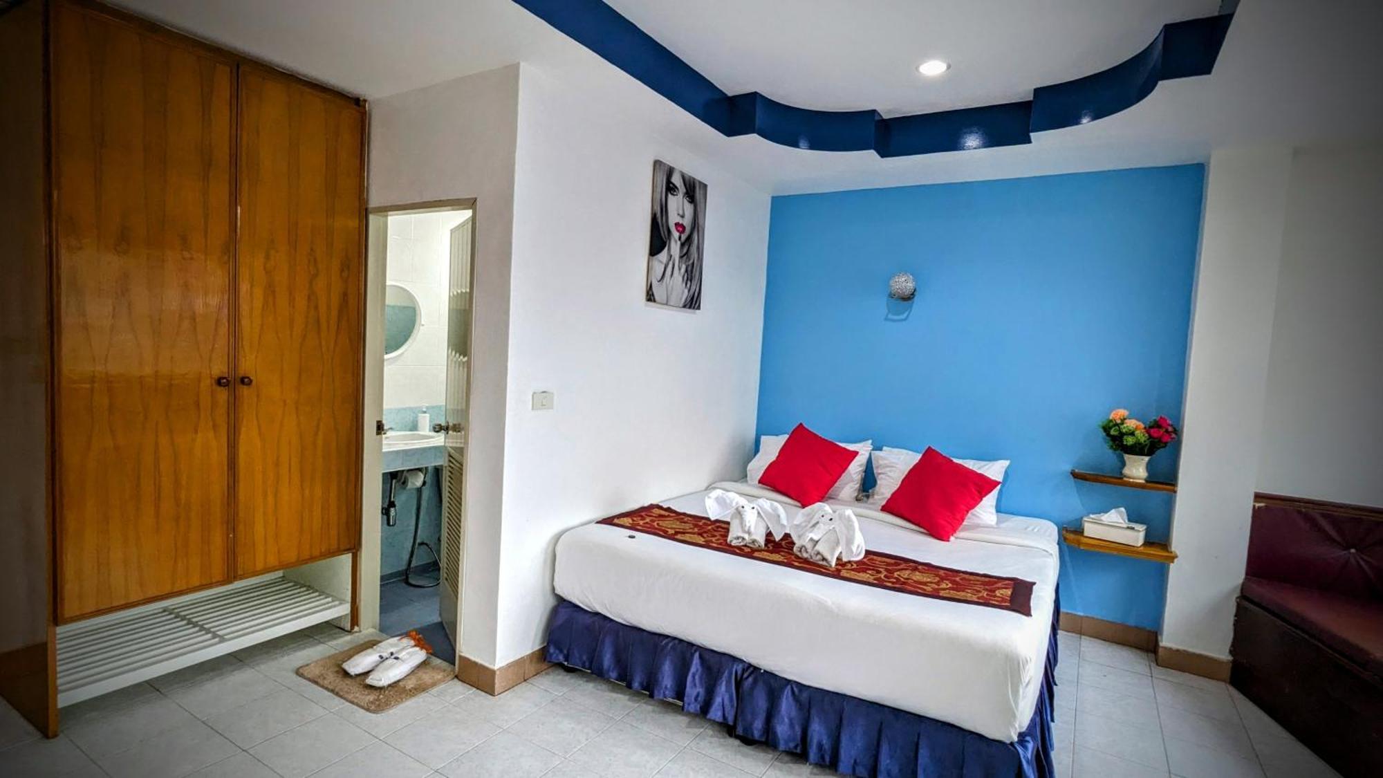 Heaven House Restro & Bar Ξενοδοχείο Patong Εξωτερικό φωτογραφία