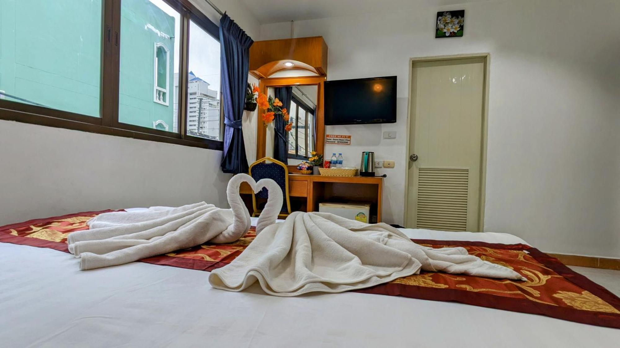 Heaven House Restro & Bar Ξενοδοχείο Patong Εξωτερικό φωτογραφία