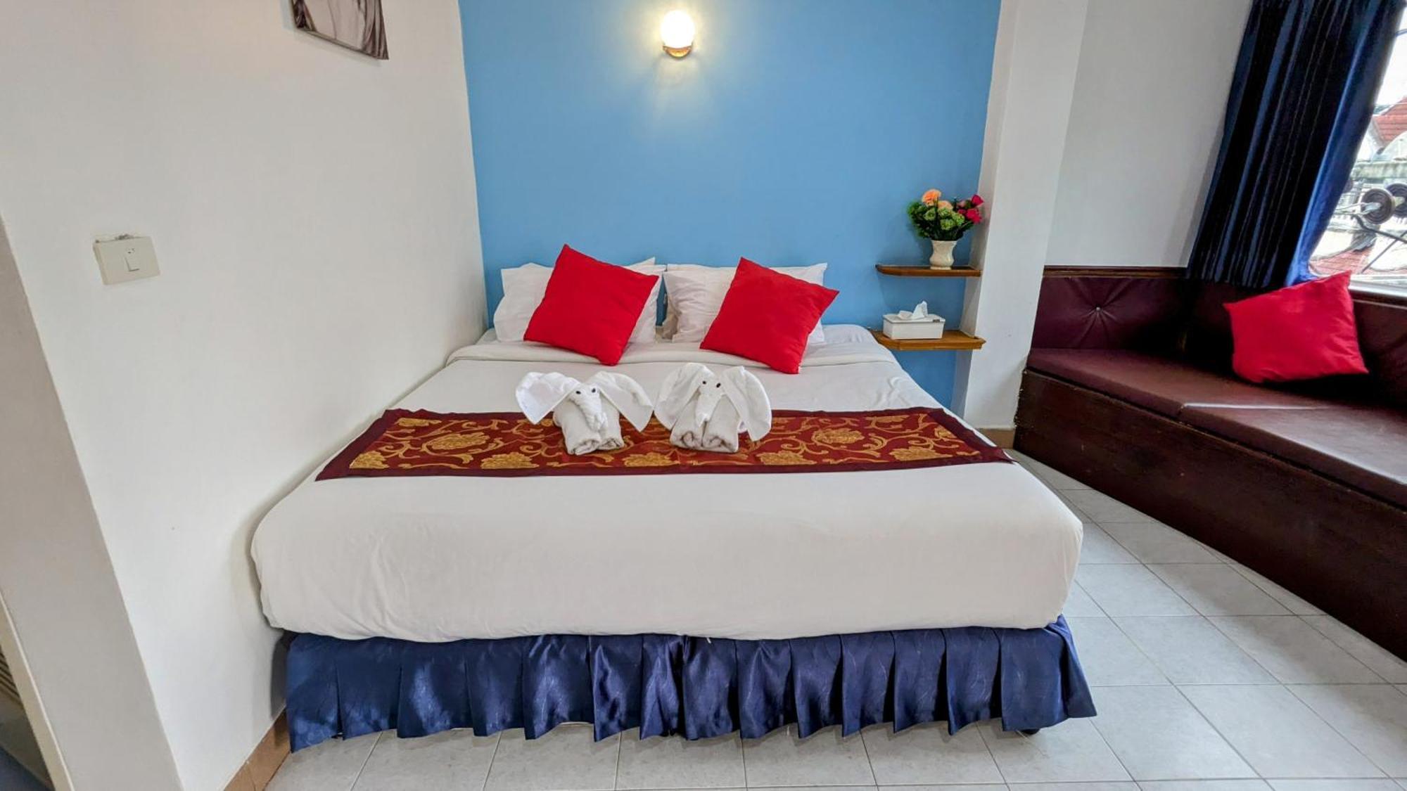 Heaven House Restro & Bar Ξενοδοχείο Patong Εξωτερικό φωτογραφία